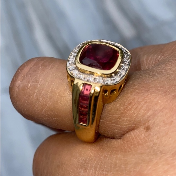 Rubelite Euro Shank Solid 18 Kt Yellow Gold Ring - Picture 3 of 13
